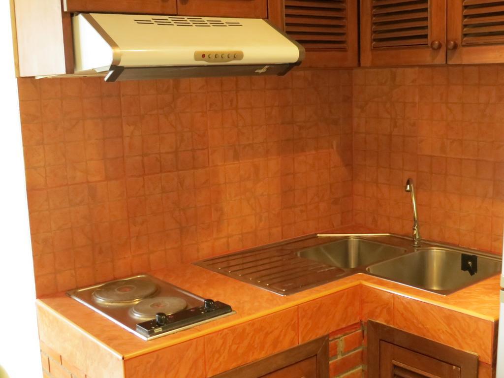Jomtien Plaza Suite Apartments Cameră foto