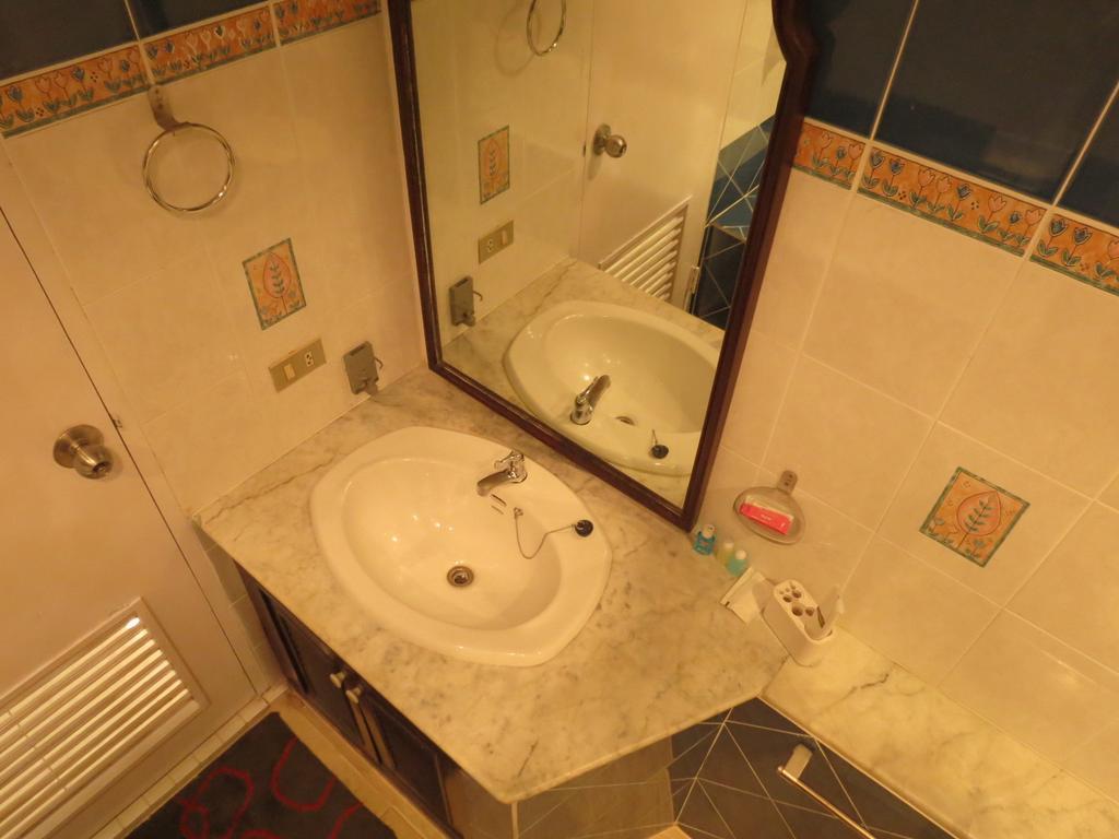 Jomtien Plaza Suite Apartments Cameră foto